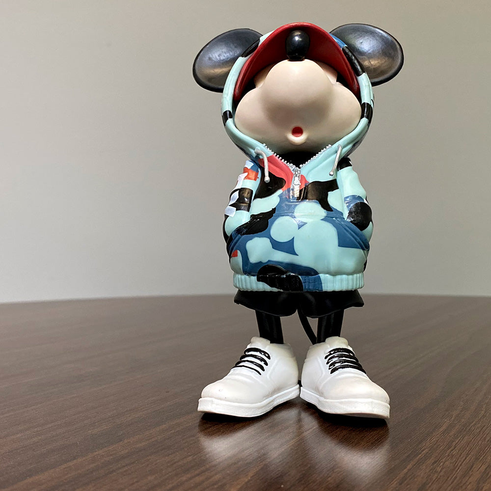 Disney: Mickey Mouse & Friends - Sweatshirt Mickey - Toy Figure (No Box)