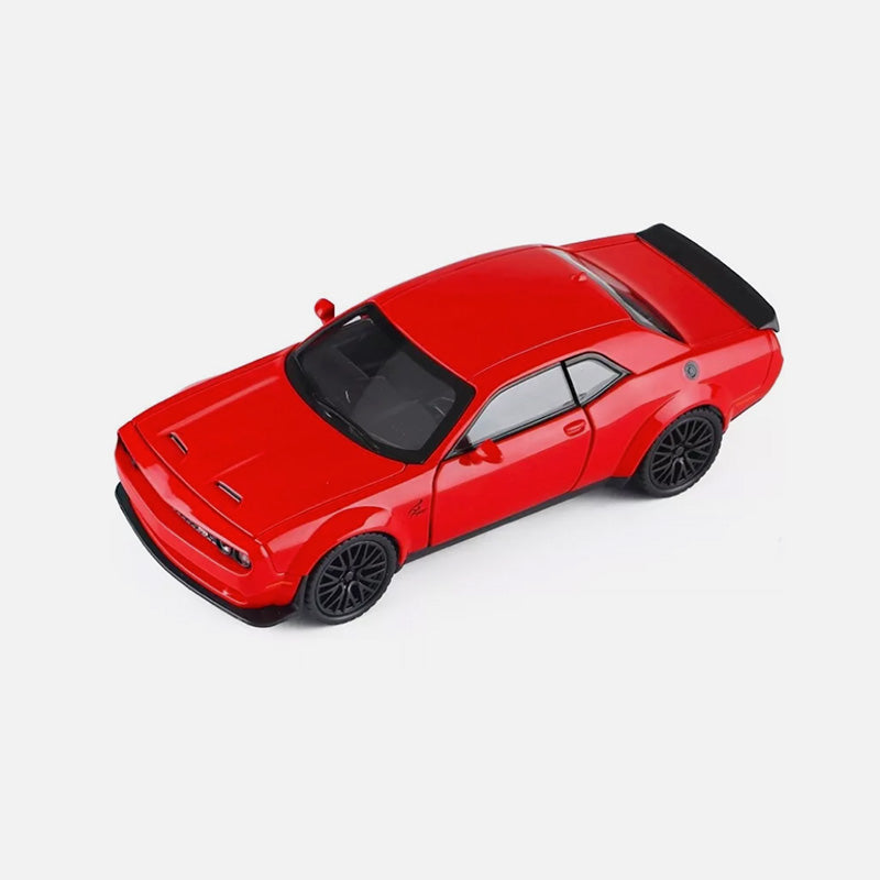 Dodge Challenger SRT Hellcat 1:32 Scale Diecast Model Car